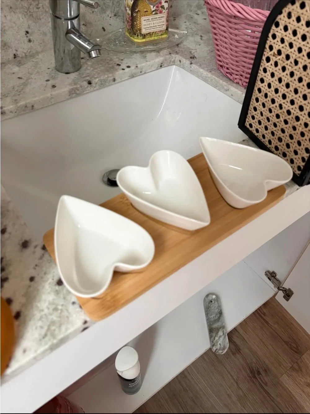 Tray